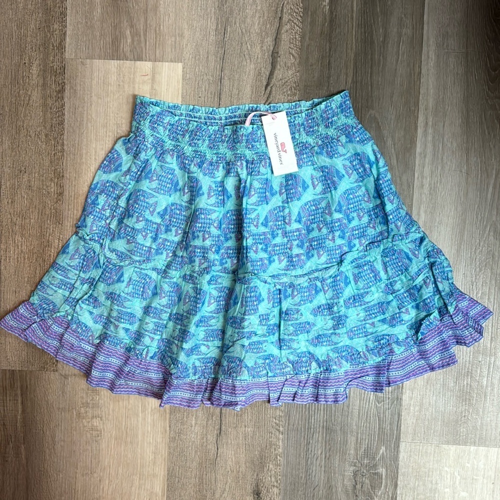 NWT vineyard vines tang fish smocked skirt